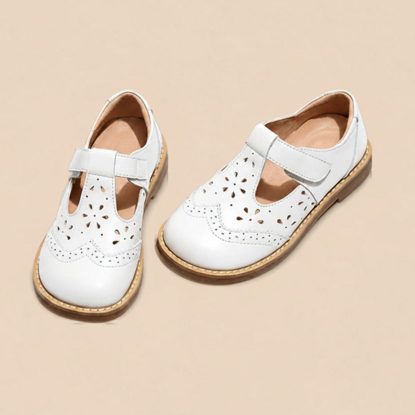 Lush Classic Girls Shoes – alternate view 1